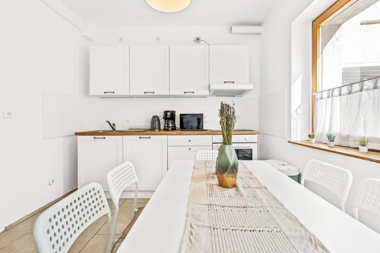 Chic & Modern Apartment Jüterbog Buitenkant foto